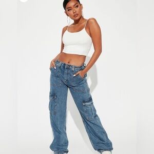 Women’s Fashin Nova cargo jeans tall size 13 no stretch